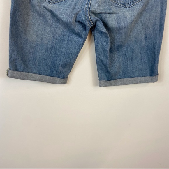 ❗️NWT urban pipeline slim Distressed shorts - Picture 8 of 9